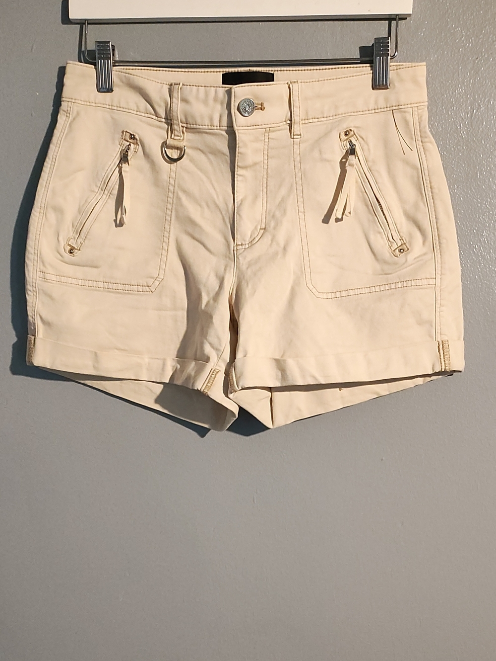 White House Black Market Cream Women's Casual Zip-Pocket Shorts